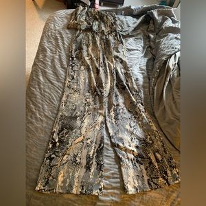 Women’s jumpsuit medium